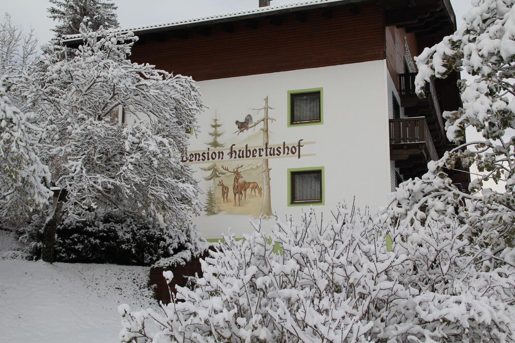 Pension Hubertushof Beim Roemerbad บาด ไคลน์เคิร์ชไฮม์ ภายนอก รูปภาพ