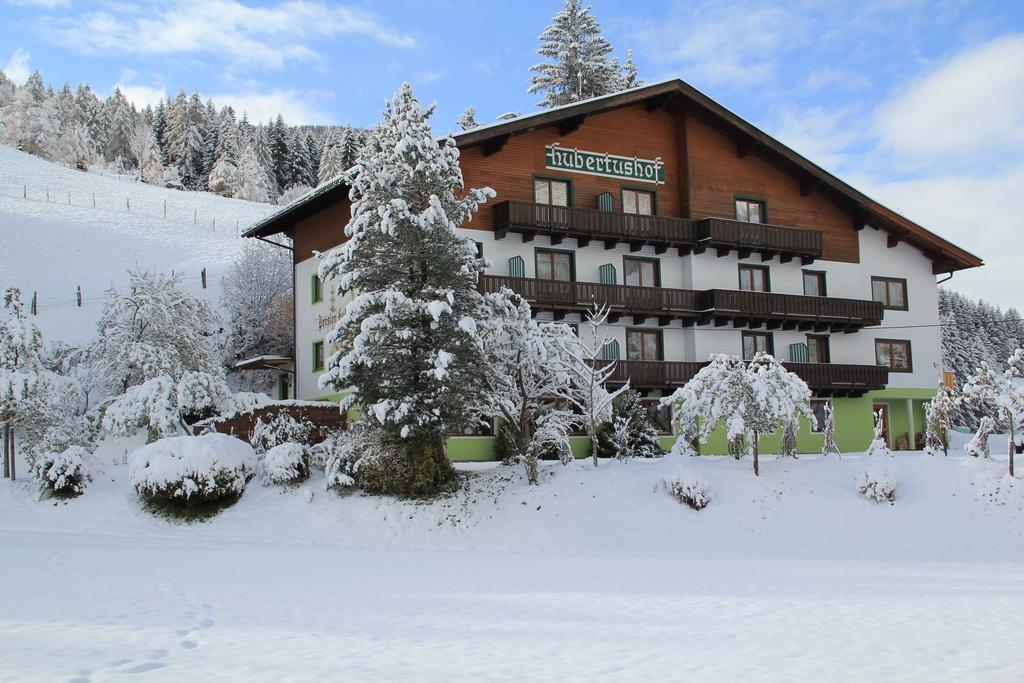 Pension Hubertushof Beim Roemerbad บาด ไคลน์เคิร์ชไฮม์ ภายนอก รูปภาพ